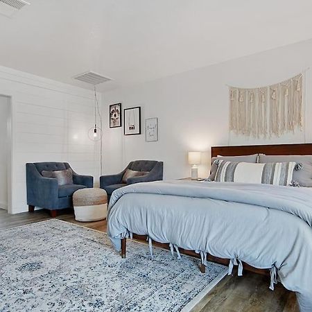 Couples Studio 1 W Full Kitchen Apartment Oakhurst Exterior photo